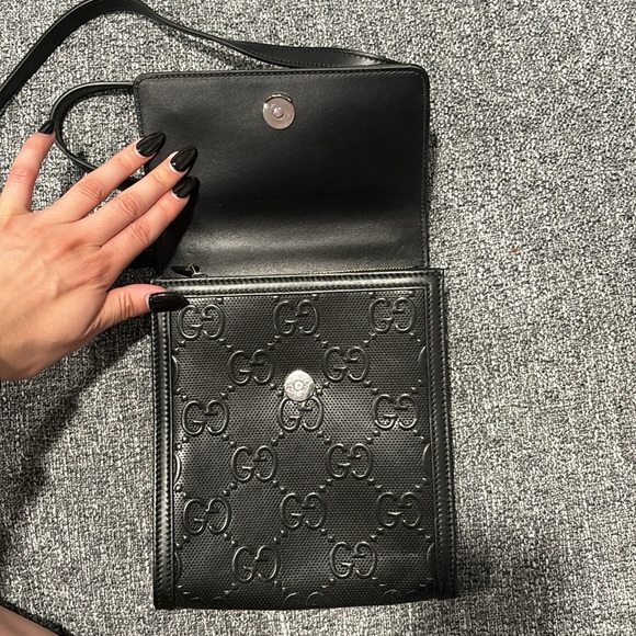 Gucci Embossed Messenger Bag - Picture 2 of 10